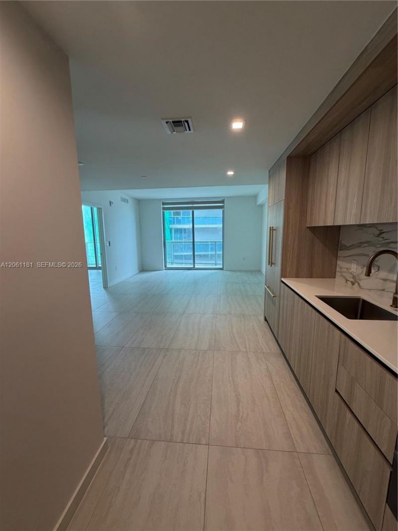 77 SE 5th St, Unit 2106, Miami, FL 33131 Photo