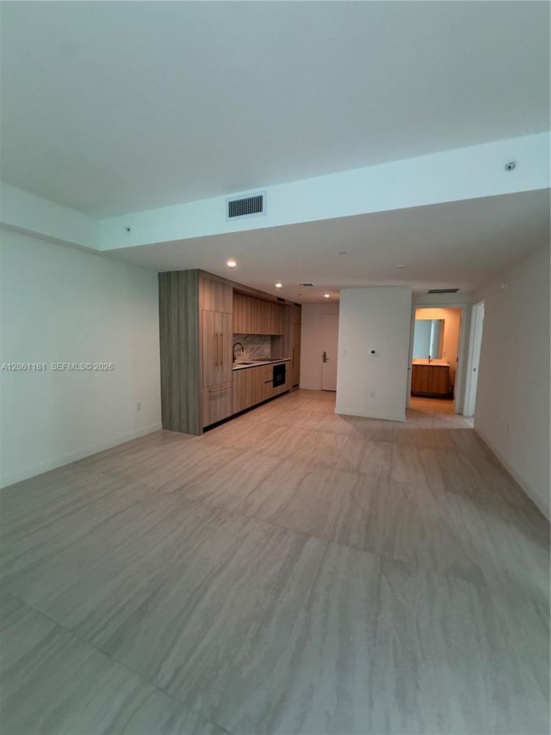 77 SE 5th St, Unit 2106, Miami, FL 33131 Photo