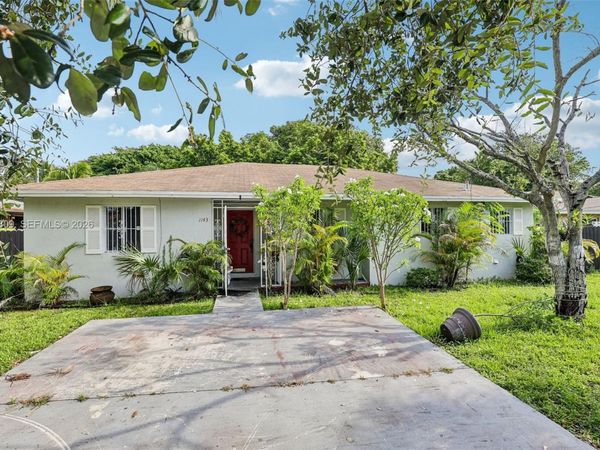 1143 NW 58th St , Miami, FL 33127