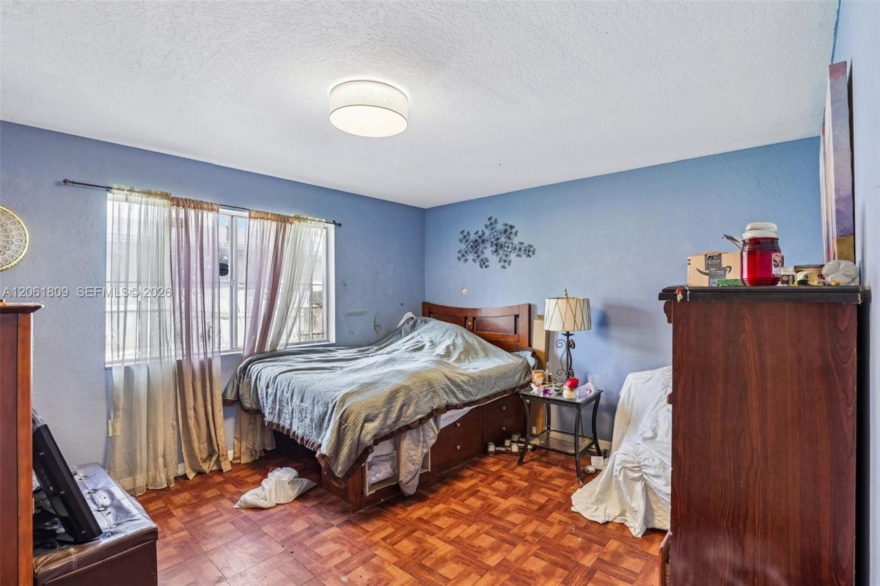 1143 NW 58th St , Miami, FL 33127 Photo