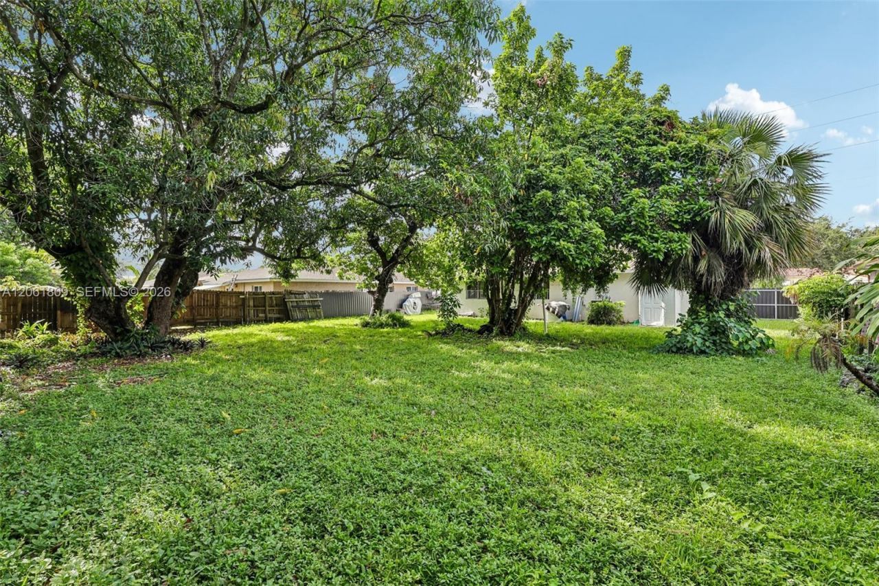 1143 NW 58th St , Miami, FL 33127 Photo