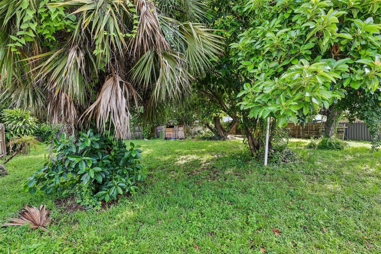 1143 NW 58th St , Miami, FL 33127 Photo