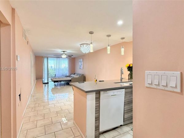 1830 Dixieanna St , Unit 603, Hollywood, FL 33020