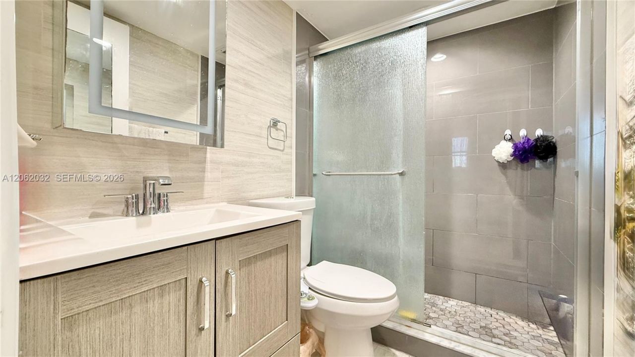 1830 Dixieanna St , Unit 603, Hollywood, FL 33020 Photo