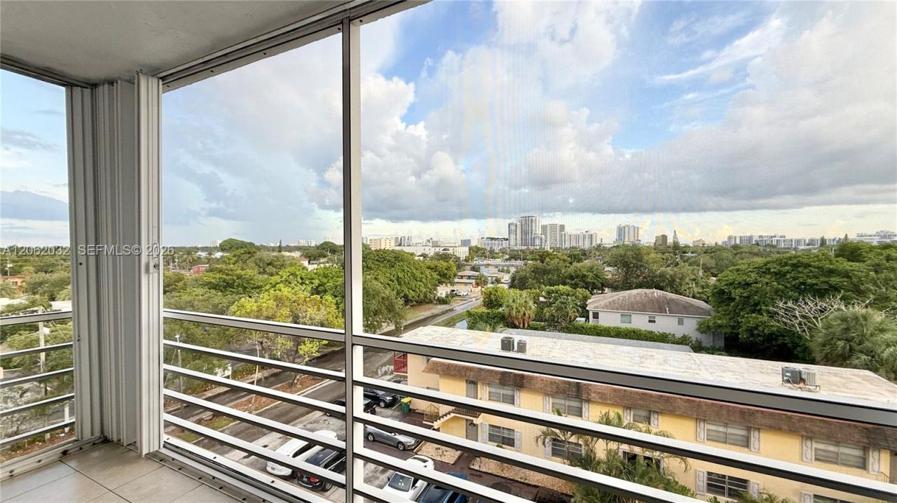 1830 Dixieanna St , Unit 603, Hollywood, FL 33020 Photo