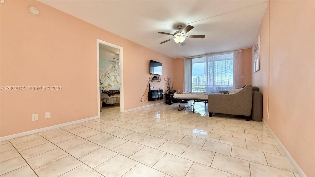 1830 Dixieanna St , Unit 603, Hollywood, FL 33020 Photo