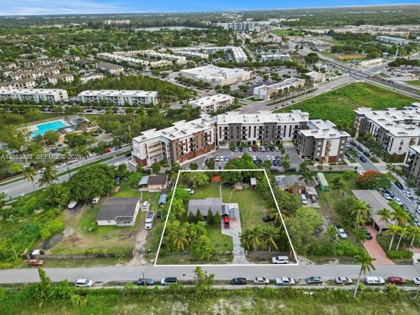 14240 Henderson St , Homestead, FL 33032