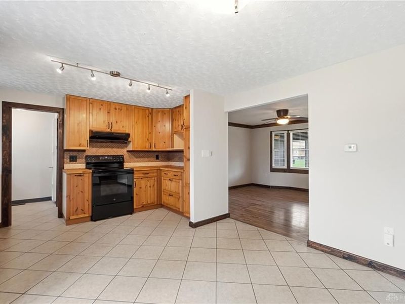 27 Laurelgrove Drive, Union, OH 45322 Photo 11
