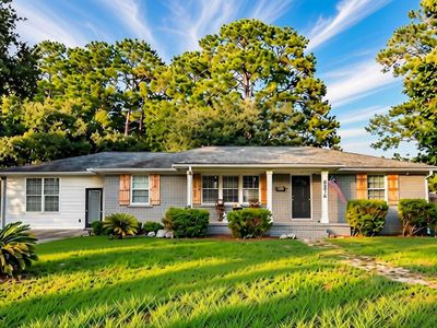 6010 Wedgewood Drive, Hanahan, SC 29410