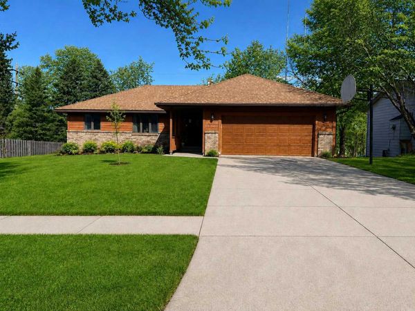 1933 Linda Lane, Saint Cloud, MN 56301