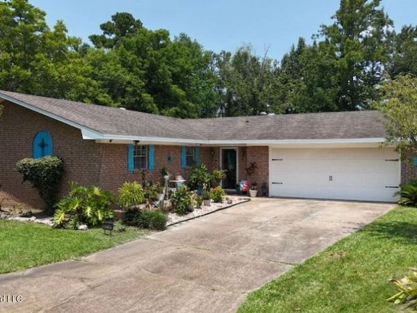 15214 Hamilton Street, Gulfport, MS 39503