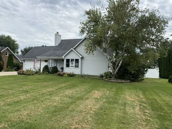 3431 E Cleveland Street, Ladd, IL 61329