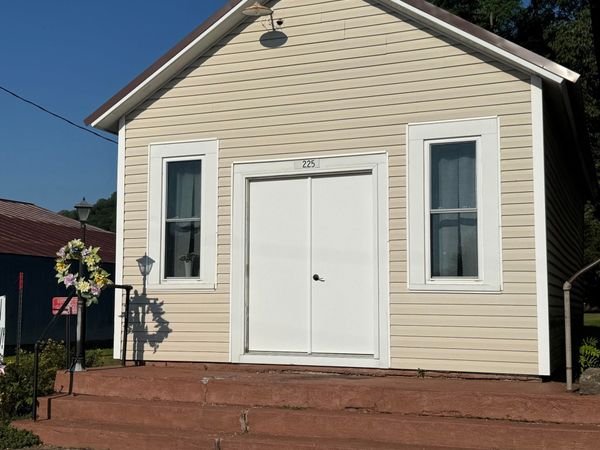 225 2nd Street, Gays Mills, WI 54631