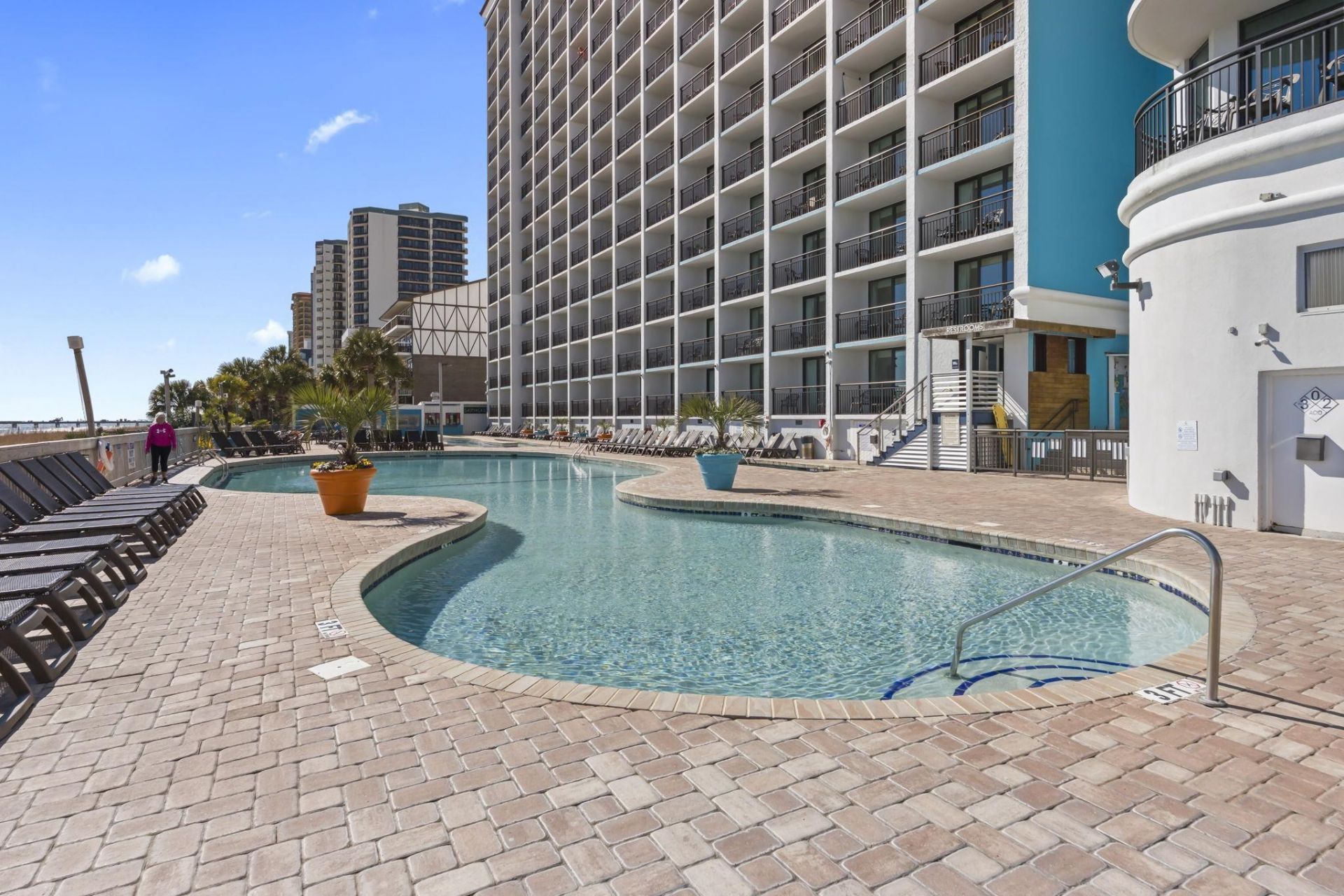 3000 N Ocean Blvd. Photo 29