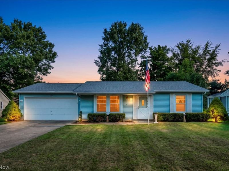 451 Greenwood Court, Elyria, OH 44035 Photo 2
