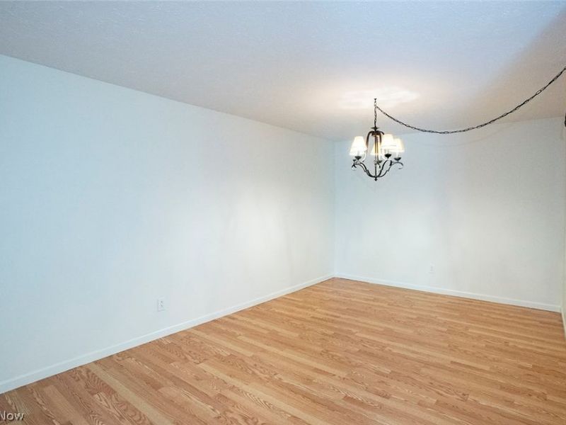 4849 Grace Road, Unit 203, North Olmsted, OH 44070 Photo 15