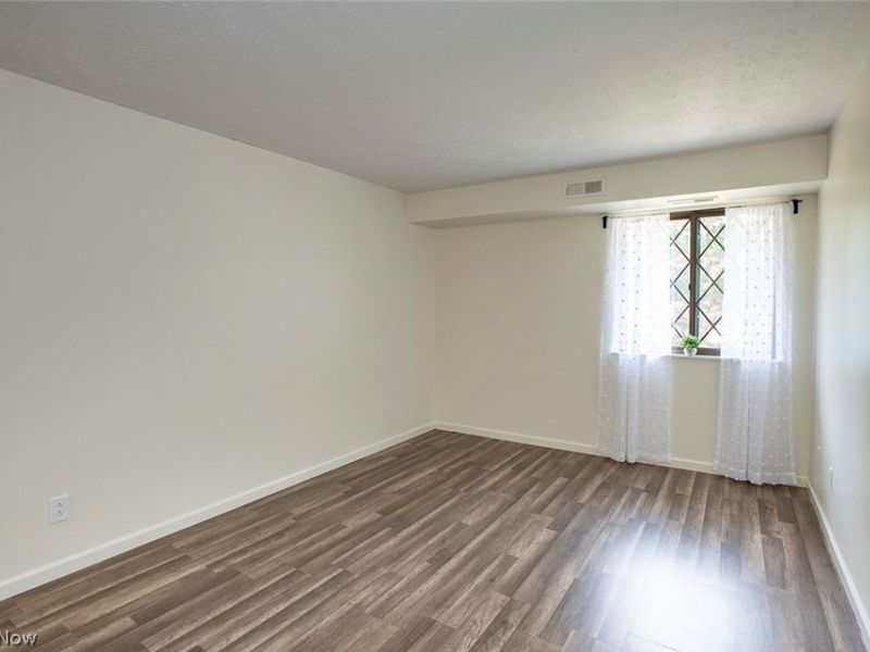 4849 Grace Road, Unit 203, North Olmsted, OH 44070 Photo 21