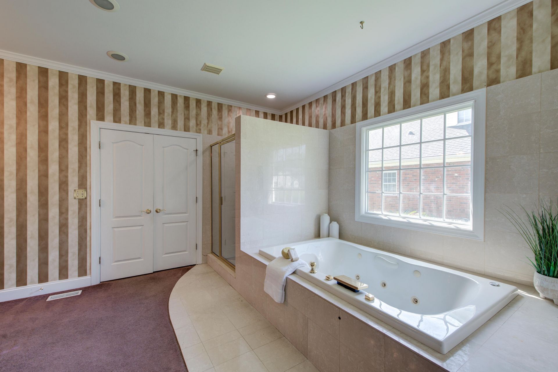 1211 Eagle Landing Boulevard Photo 18