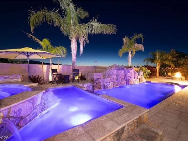 7347 Peace Rose Street, Las Vegas, NV 89131