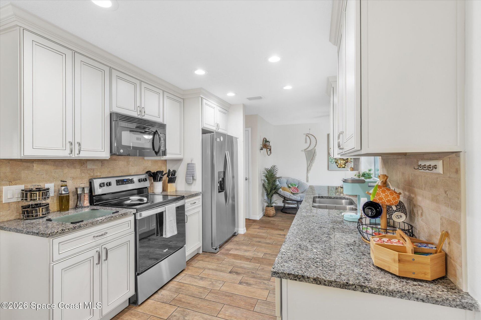 233 Cinnamon Lake Circle , Melbourne, FL 32901 Photo