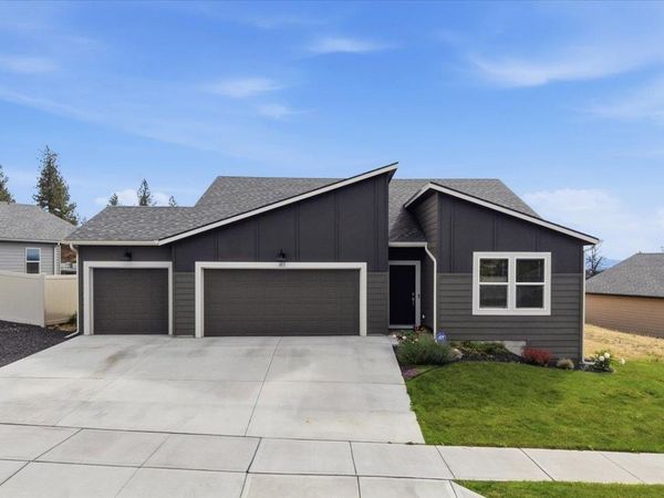 8115 S Avery Rd, Cheney, WA 99004