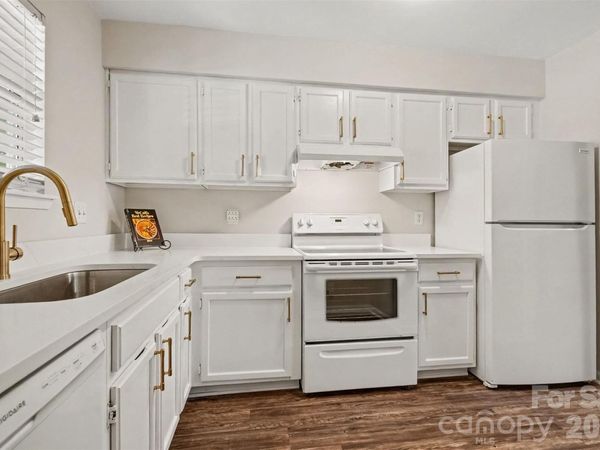 3312 Heathstead Place, Charlotte, NC 28210