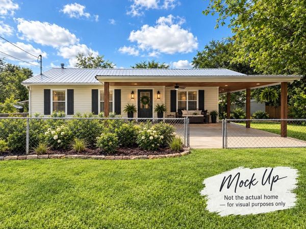 808 W Boundary ST, Giddings, TX 78942