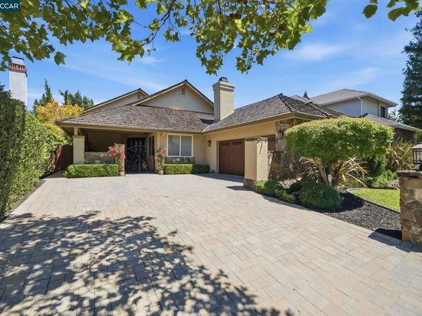700 Blue Spruce Dr, Danville, CA 94506