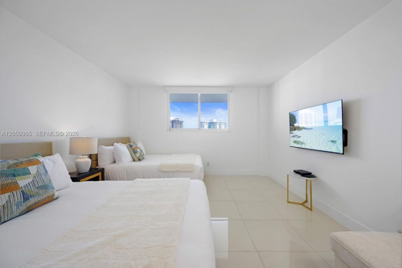 19370 Collins Ave , Unit 1622, Sunny Isles Beach, FL 33160 Photo