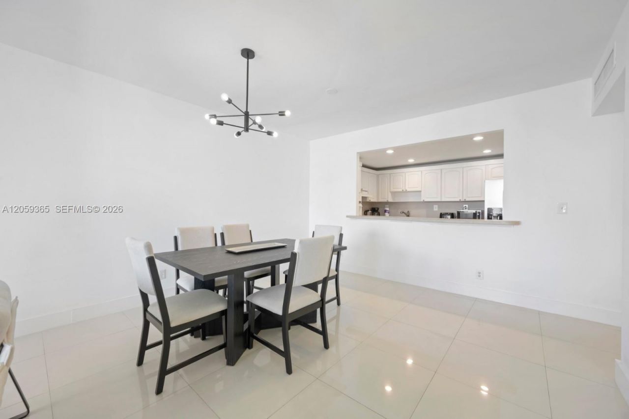 19370 Collins Ave , Unit 1622, Sunny Isles Beach, FL 33160 Photo