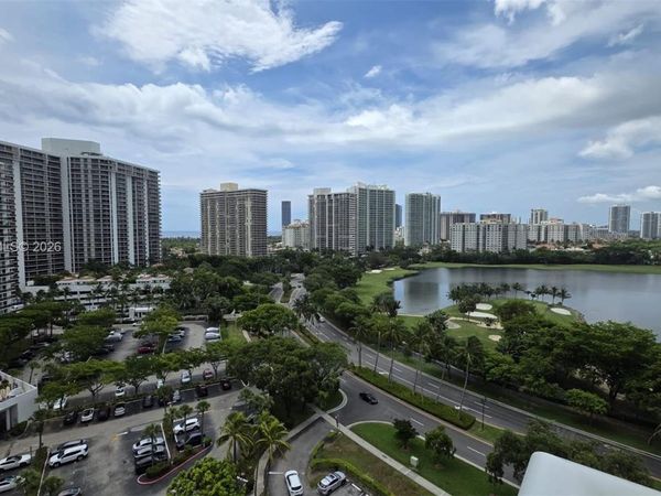 3675 N Country Club Dr, Unit 1504, Aventura, FL 33180