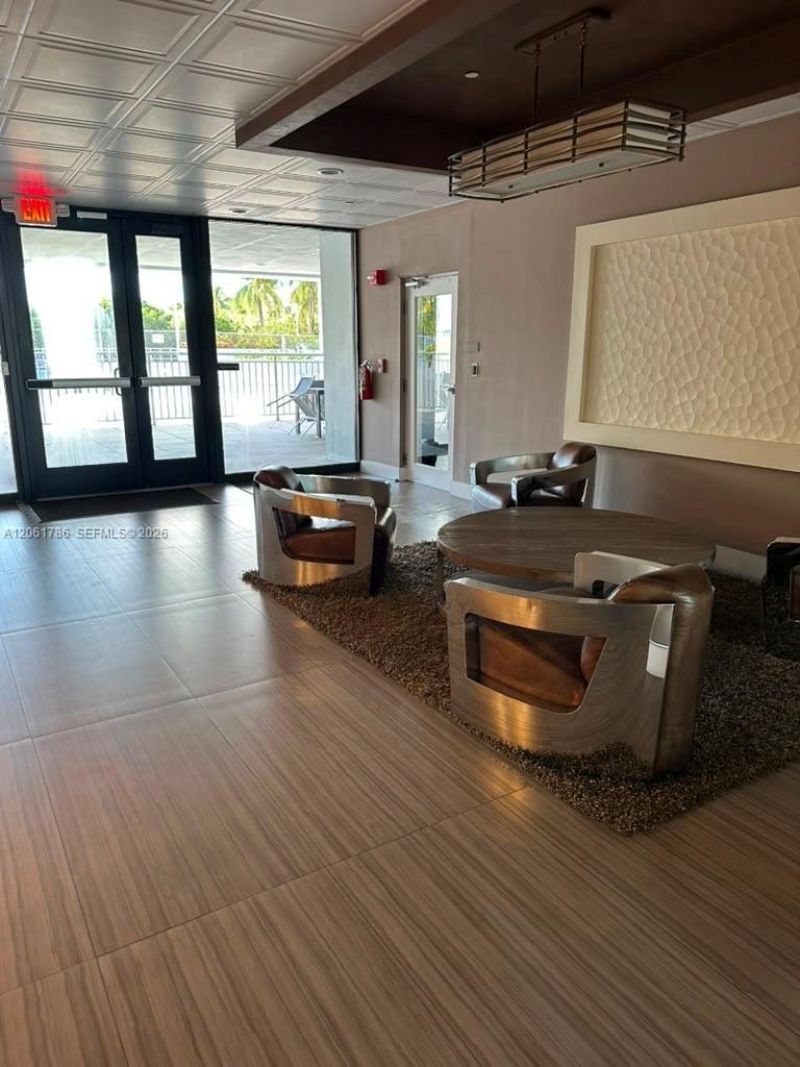 3675 N Country Club Dr, Unit 1504, Aventura, FL 33180 Photo