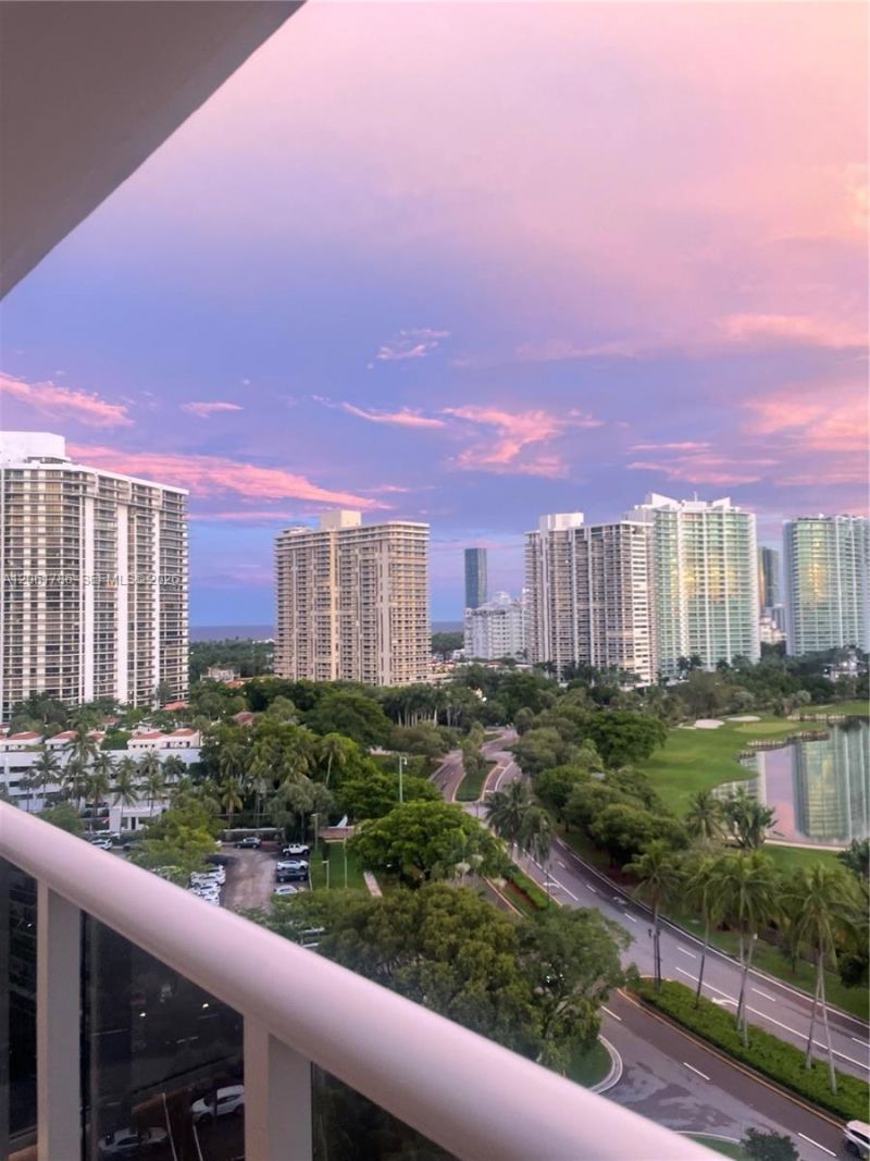 3675 N Country Club Dr, Unit 1504, Aventura, FL 33180 Photo