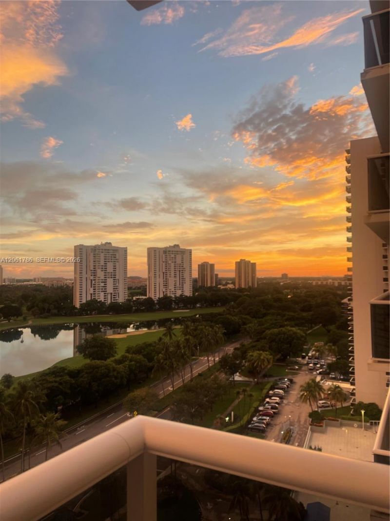 3675 N Country Club Dr, Unit 1504, Aventura, FL 33180 Photo