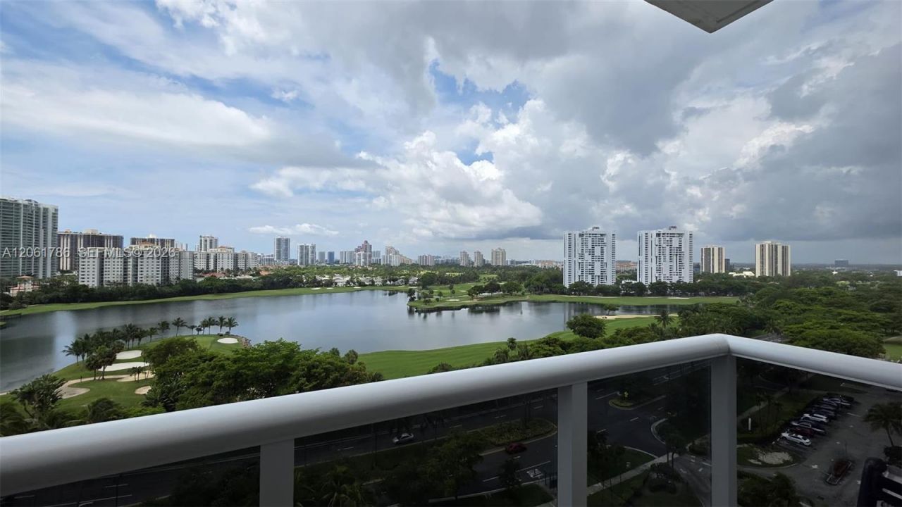 3675 N Country Club Dr, Unit 1504, Aventura, FL 33180 Photo