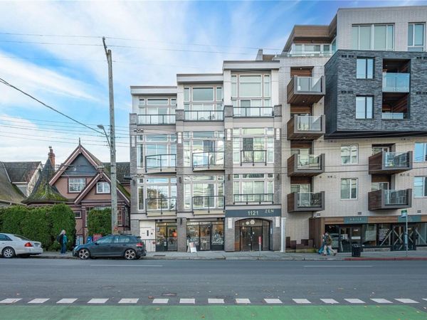 1121 Fort St , Unit #203, Victoria, BC V8V 3K9