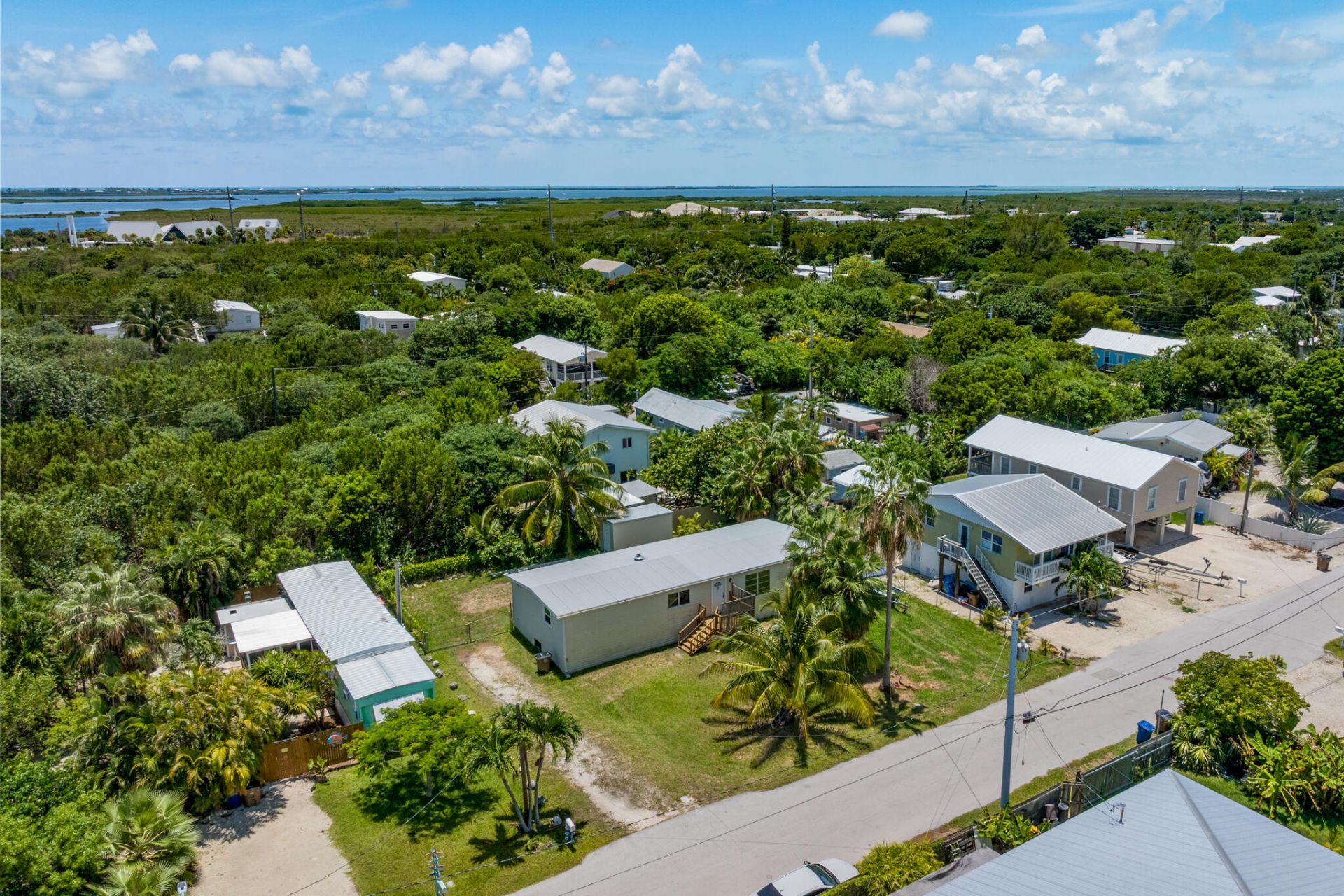 31368 Avenue E, Big Pine Key, FL 33043 Photo