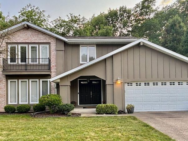 5717 S Bridgeton Lane, South Bend, IN 46614