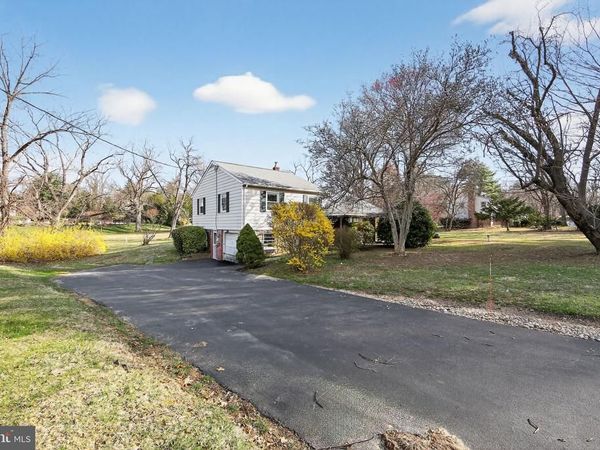 1567 SUGARTOWN ROAD, PAOLI, PA 19301