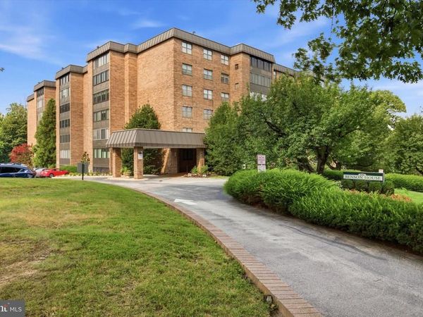 930 W MONTGOMERY AVENUE, Unit 403, BRYN MAWR, PA 19010