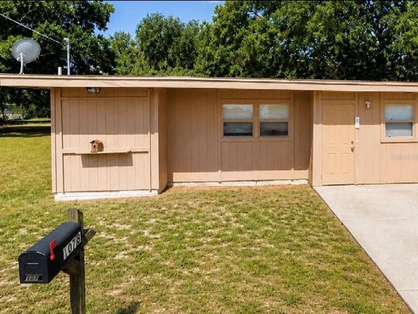 107 LAKE ELIZABETH DRIVE, Unit B, WINTER HAVEN, FL 33884