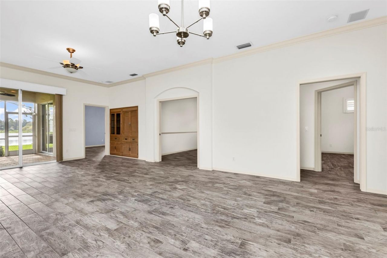 834 Montrose Drive , Unit 9, Venice, FL 34293 Photo