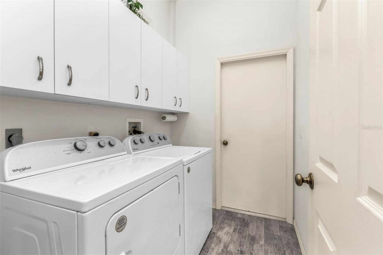 834 Montrose Drive , Unit 9, Venice, FL 34293 Photo