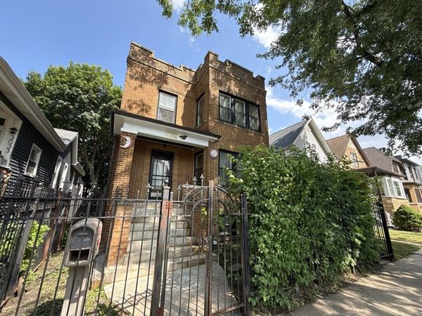 3029 N Christiana Avenue , Unit 2, Chicago, IL 60618