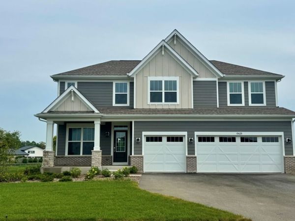 17347 S Victoria Lane, Lockport, IL 60441