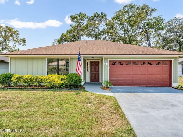 1112 DORWINION Drive, Jacksonville, FL 32225