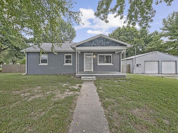 408 W Grave Street, Patoka, IN 47666