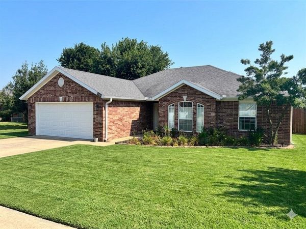 1010 Applewood Circle , Centerton, AR 72719