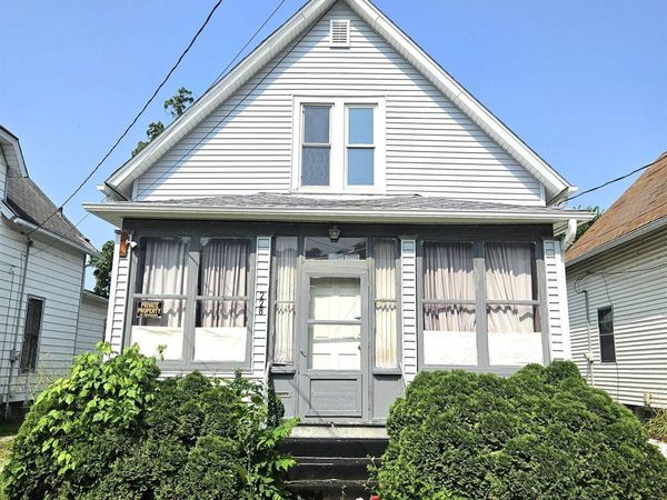228 COTTAGE Avenue, Galesburg, IL 61401
