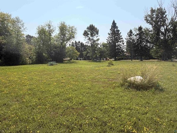 848 W 3rd St, Washburn, WI 54891